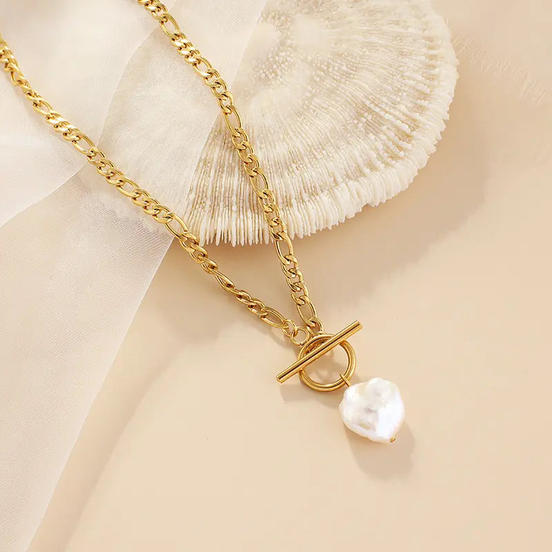 Elegant Pearl Necklace