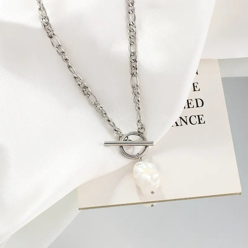 Elegant Pearl Necklace