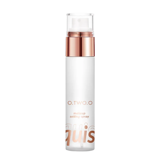 O.TWO.O Moisturizing Setting Spray